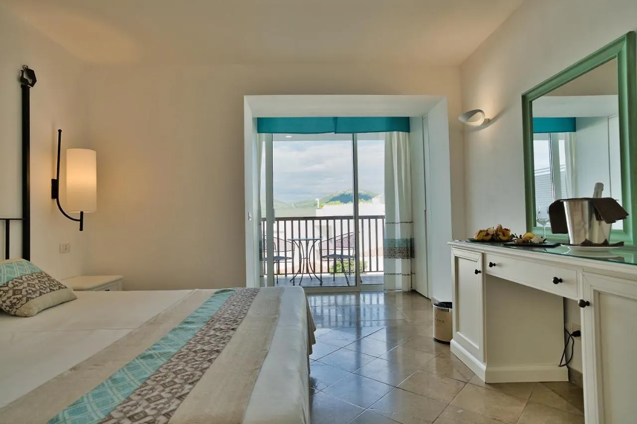 El Faro Hotel & Spa Альгеро